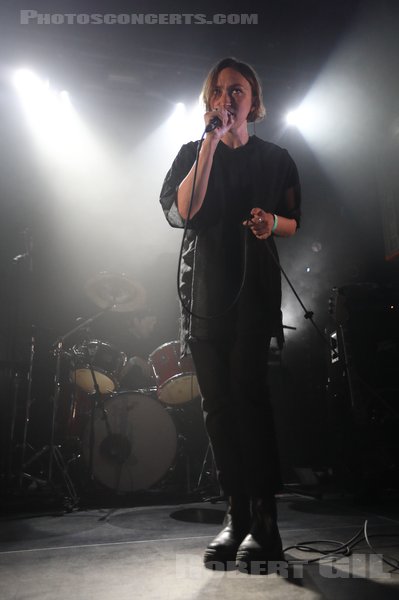 ESBEN AND THE WITCH - 2023-05-29 - PARIS - Petit Bain - Rachel Anna Davies - Daniel Copeman